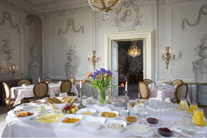 Schlosshotel Obermayerhofen Зеберсдорф Экстерьер фото