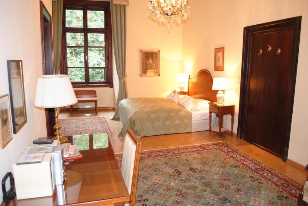 Schlosshotel Obermayerhofen Зеберсдорф Номер фото